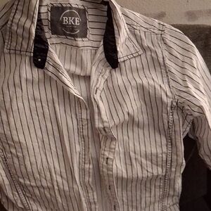 BKE Men's White and Black Striped Casual Shirt